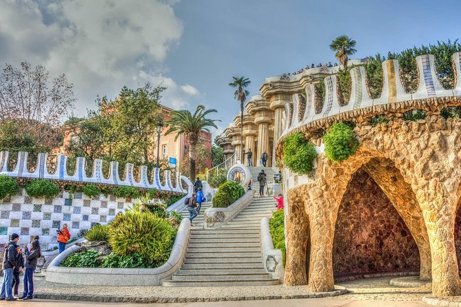 Park Guell and Sagrada Familia Private Tour with Hotel pick-up - Why This Barcelona Day Hits Hard: Gaudí Plus Smart City Context