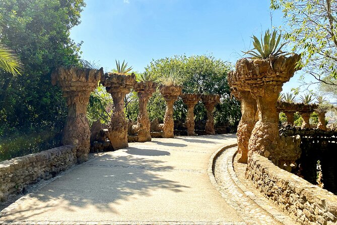 Park Guell Guided Group Tour with Optional Sagrada Familia - Sagrada Família upgrade: when the stone gets symbolic