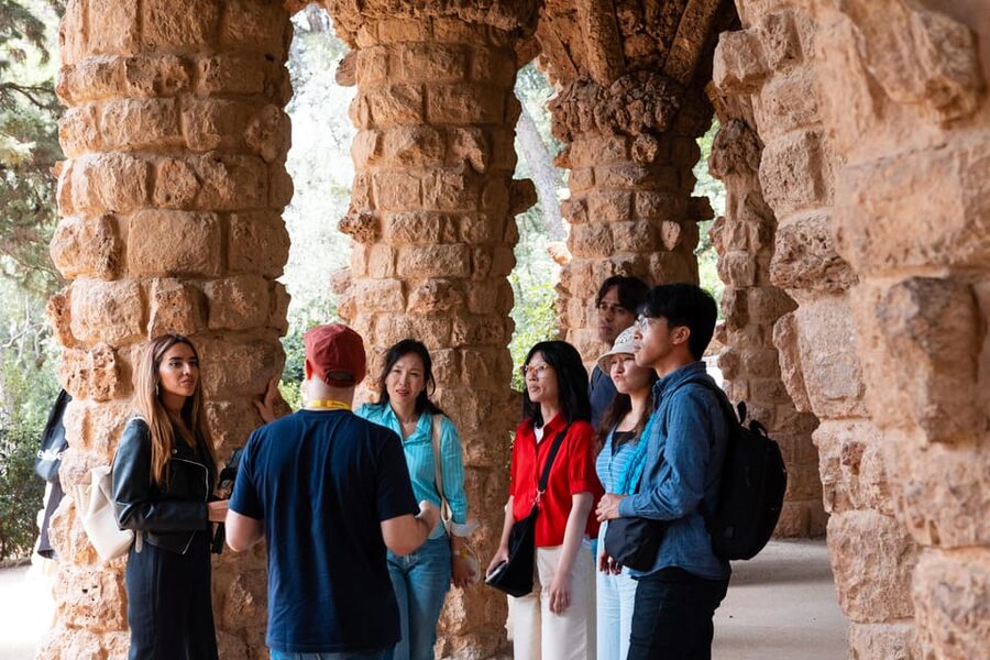 Park Güell & Sagrada Familia Tour - Why this Park Güell + Sagrada Familia combo works in real life