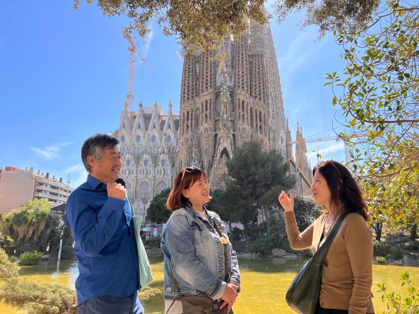 Park Güell & Sagrada Familia Tour - Price and value: what $101 is really buying you