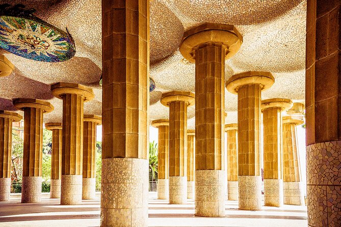 Park Güell Skip-the-Line Guided Tour Barcelona - Timing, crowds, and “arrive early” math
