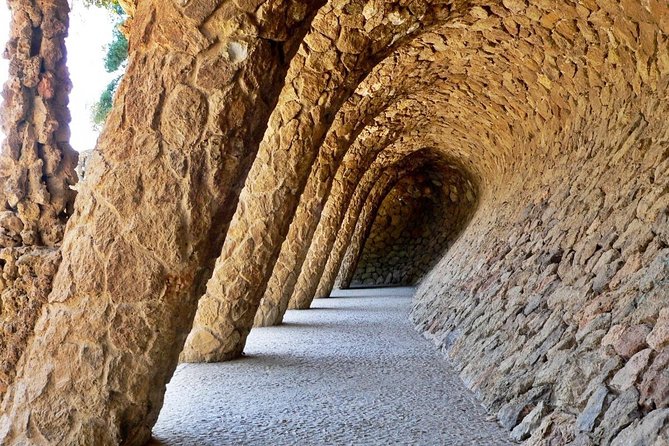 Park Güell with Skip the line tickets and Hotel Pickup - Things to Watch For: Scheduling Shifts and What You Can Control