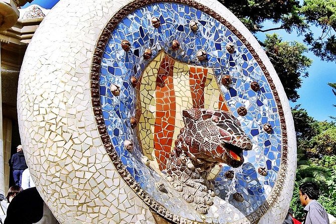 Park Güell with Skip the line tickets and Hotel Pickup - Getting There: From Your Hotel to the Park