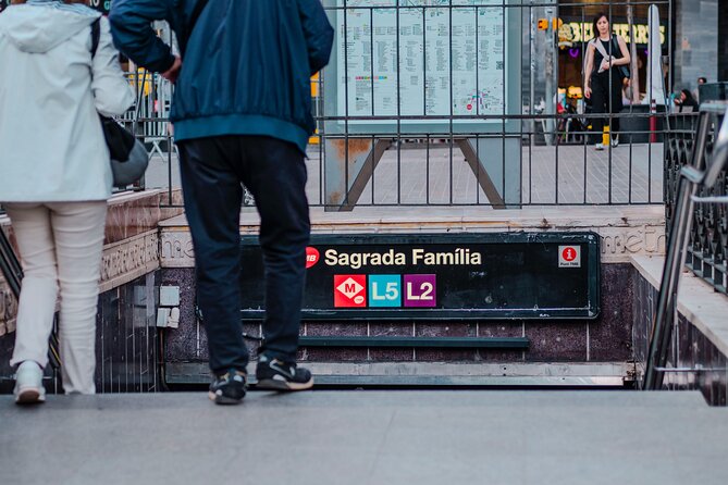 Photo Walking Tour Sagrada Familia and Gaudí in Barcelona - Key highlights worth your attention