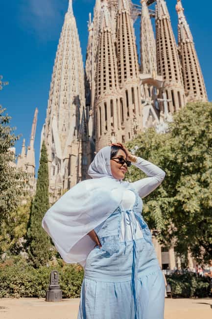 PHOTOSHOOT Sagrada Familia (Quiky Version) - Languages and Private Group Comfort