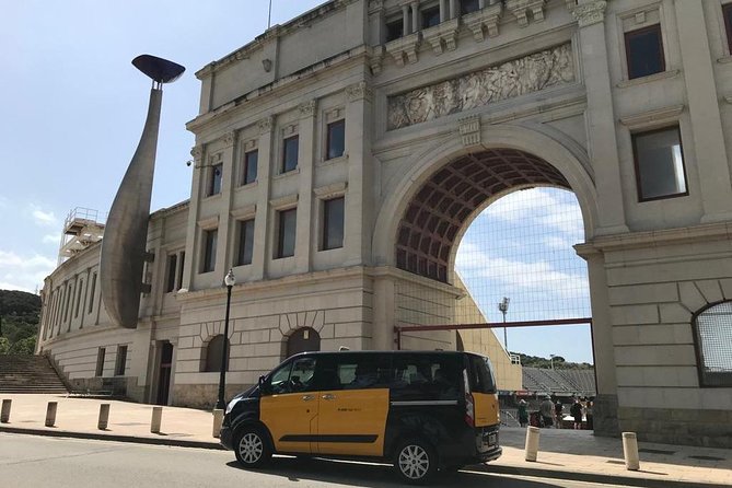 Private 2 Hours Sightseeing Tour in Barcelona - A private Barcelona loop that starts at your hotel