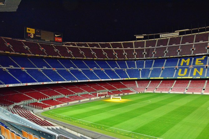Private 4h Tour Of Camp Nou And Most Emblematic Sites Of Barcelona with pick up - Casa Milà (La Pedrera): A Gaudí Stop With Guide Commentary