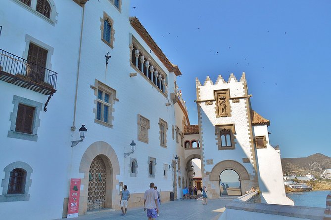 Private 5-hour Tour of Sitges from Barcelona with official tour guide - Who This Tour Suits Best (And Who Might Want More Time)
