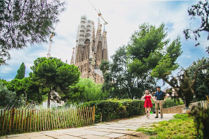 Private and Personalized Photography Adventure in Barcelona - Sagrada Familia vs. Other Areas: How to Choose the Best Look