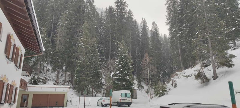 Private Andorra or Pyrinees Ski / Snowboard Tour Day trip - Choosing Grandvalira in Andorra vs La Molina/Masella in Catalonia