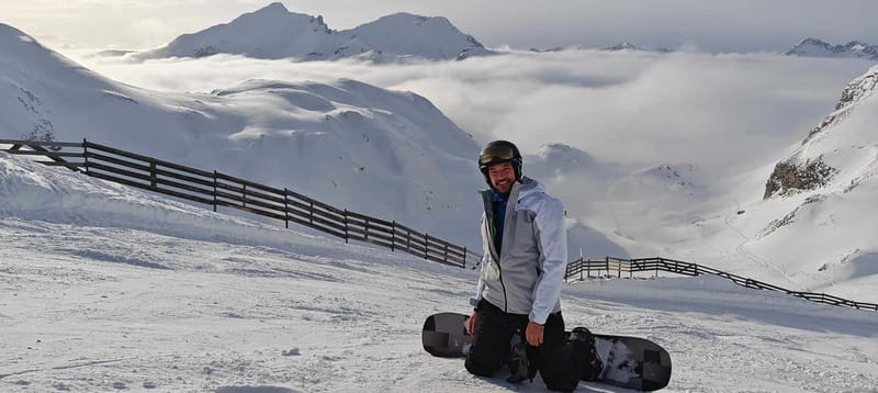 Private Andorra or Pyrinees Ski / Snowboard Tour Day trip - The rhythm of the day: mornings, the main ski block, and the return