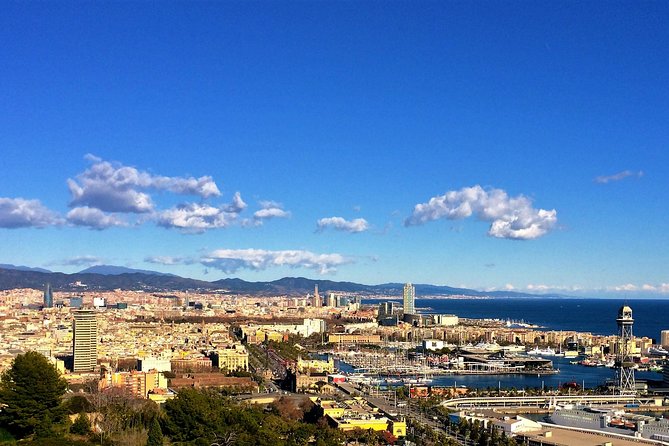 Private Barcelona and Sagrada Familia Tour with Hotel Pick-up - Gothic Quarter: narrow lanes, Plaça Sant Jaume, and the cathedral façade