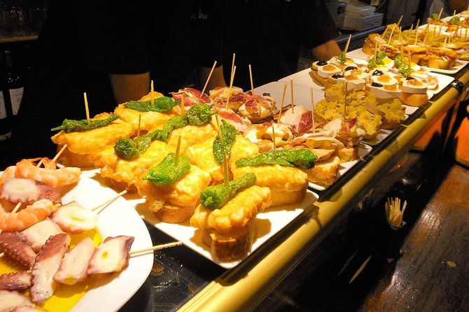 Private Barcelona Art and Tapas Walking Tour with Picasso Museum - Price and value at $156.18 per person: what you’re really paying for