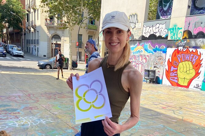 Private Barcelona Street Art Workshop with a Street Artist - Avinguda del Paral·lel mural walk: learning what to look for