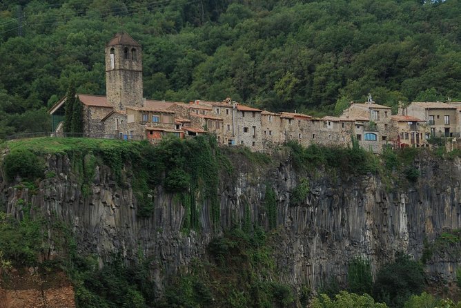 Private Besalú & 3 Medieval Towns Tour with Hotel PickUp from Barcelona - Santa Pau: medieval lanes with a volcanic-zone setting
