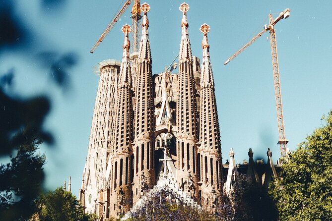 Private Best of Barcelona with Sagrada Familia & Park Güell visit - Key Things to Know Before You Go