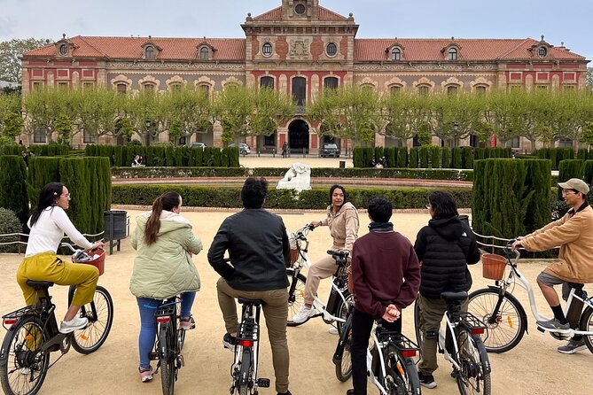 Private Bike Tours - Customizable Route, Top Barcelona Highlights - Stop by stop: your 3-hour route, decoded