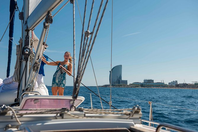 Private Boat Trip in Barcelona with Snacks and Drinks - Meeting point and how to plan the timing