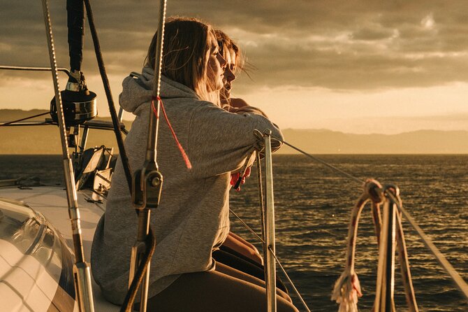 Private Boat Trip in Barcelona with Snacks and Drinks - Price and value for up to 12 people