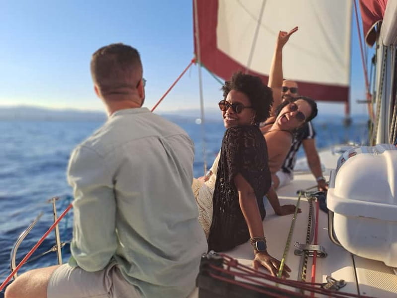 Private boat with an open bar and snacks - Why this Barcelona sail-and-photo outing feels different