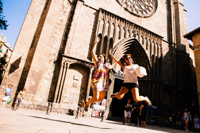 Private City Kickstart Tour: Barcelona - Gothic Core: Santa Maria del Mar and Barcelona Cathedral
