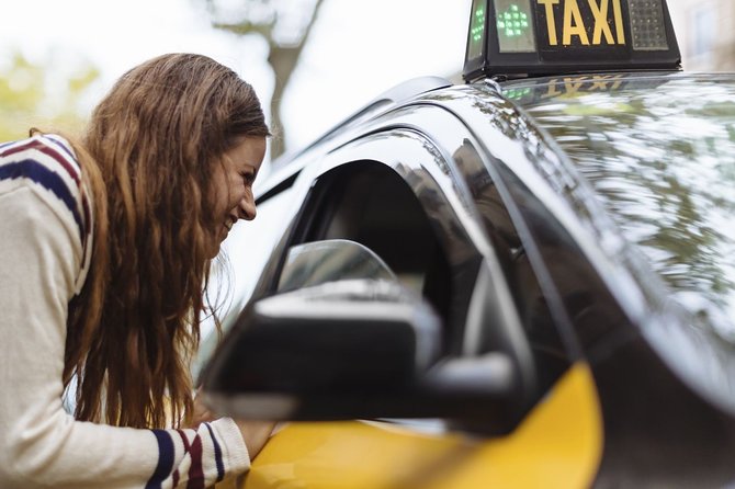 Private Departure Transfer: Hotel to Barcelona El Prat International Airport - Price and value: is $33.36 per person worth it?