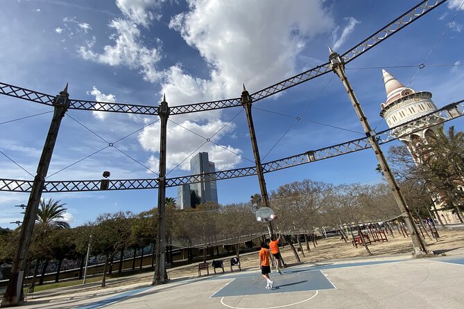 Private electric bike tour - Discovery of Barcelona - The route makes sense: from city origins to Gaudí and Montjuïc