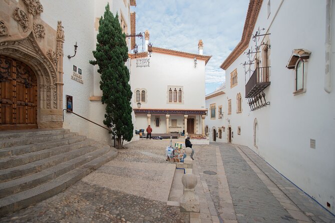 Private Full-Day Tarragona and Sitges - Santa Tecla Cathedral: Mudejar cloister, crypt foundations, and the payoff moment