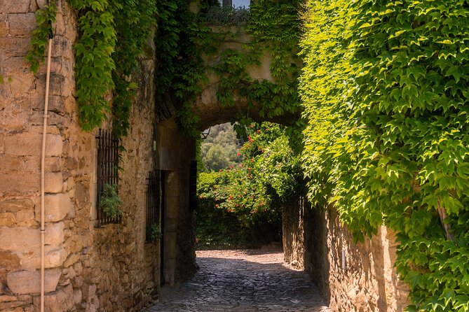 Private: Girona and Costa Brava adventure from Barcelona - Calella de Palafrugell: Two Hours for Lunch and Sea Views