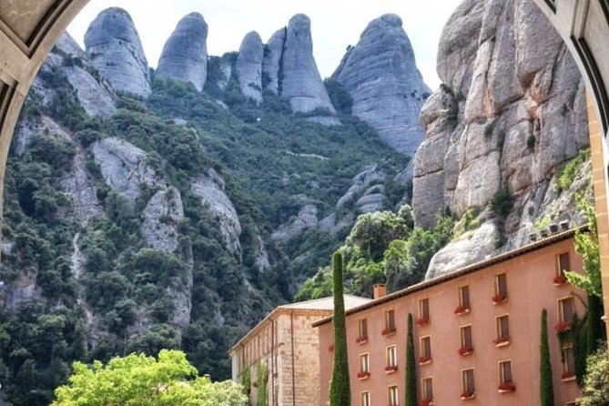 Private Montserrat Tour, Wine Taste & Local Lunch from Barcelona - Private door-to-door transport from Barcelona (8:30 start)