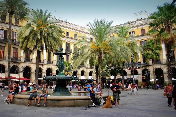 Private one way transfer from/to Barcelona airport to/from hotel - The Hotel Lobby Pickup: Where Your Stress Starts to Disappear