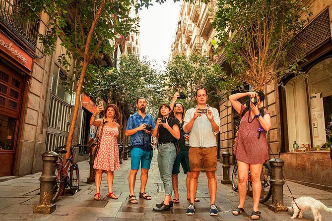 Private Photography Walking Tour with a Local - Santa Caterina Market to City Hall: a photo route that actually teaches