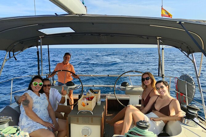 Private Sailboat Barcelona up to 11pax w/Premium Boat & Aperitifs - The skipper and crew: where the premium vibe shows up