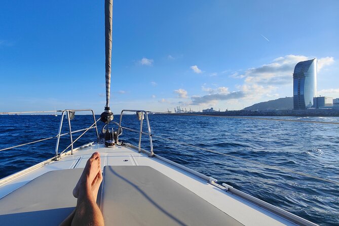 Private Sailboat Barcelona up to 11pax w/Premium Boat & Aperitifs - Port Olímpic departure: the “best marina” feeling