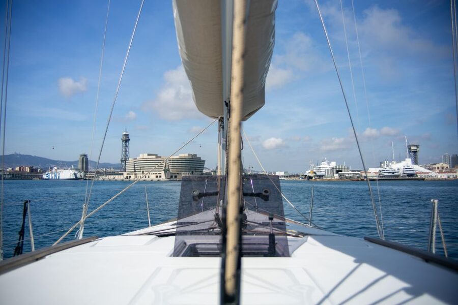 Private Sailing Boat - A floating terrace view of Barcelona
