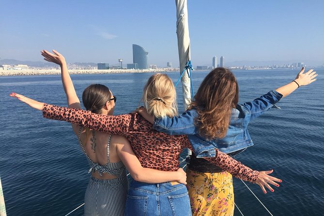 Private Sailing Experience Barcelona up to 11 guests, 2/3/4 hours - Snacks and drinks: what’s included, and what to plan for