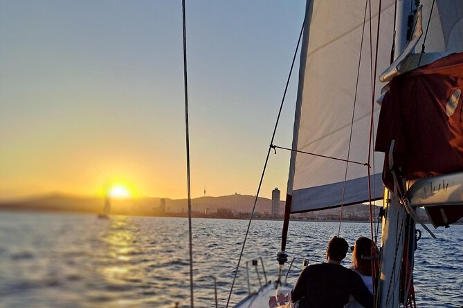 Private Sailing experience with open bar and snacks - What sailing in a small private group really changes