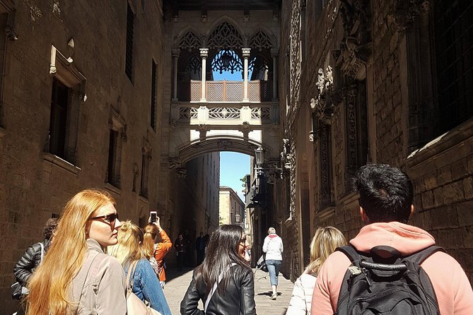 Private Tapas Walking Tour in Barcelona Old Town and Flamenco Show - Gothic Quarter walking: getting your bearings without a museum day