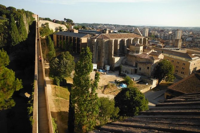 Private tour: Dali Museum and Girona from Barcelona - Jewish Girona and the Memory of 1492