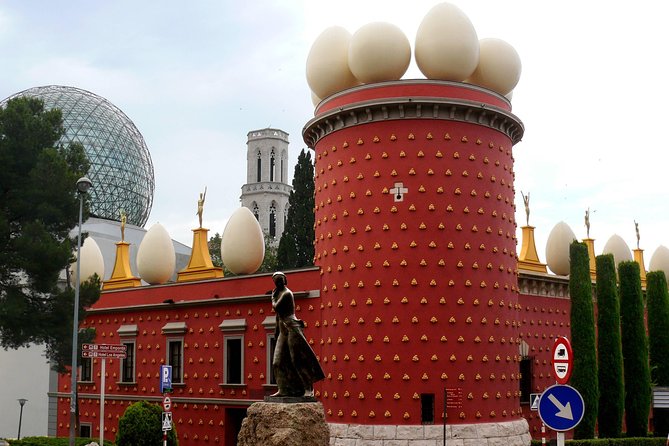 Private tour: Dali Museum in Figueres and Púbol Tour with Hotel pick-up - Inside the Dalí Theatre-Museum: Your Main Event