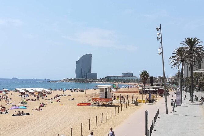 Private tour in Barcelona - The panoramic opener: views that reset your bearings