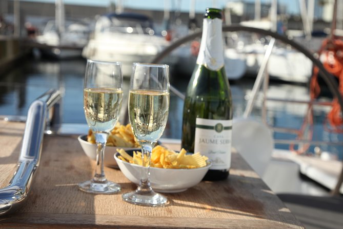 Private Tour: Romantic Sailing Tour from Barcelona - Port Olimpic to the open water: what the start feels like