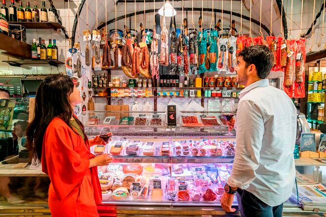 Private Tour: Tapas, Wine & Flamenco Show in Barcelona’s Old Town - Food and Drinks: What’s Likely on Your Plate