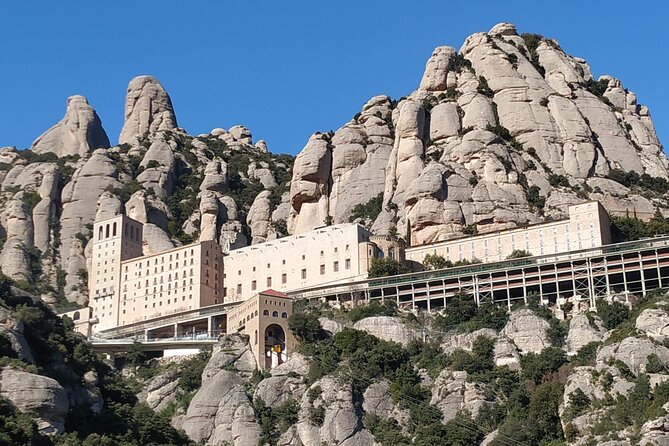 Private Tour to Montserrat with a specialized local guide - Timing tips for a smoother Montserrat day
