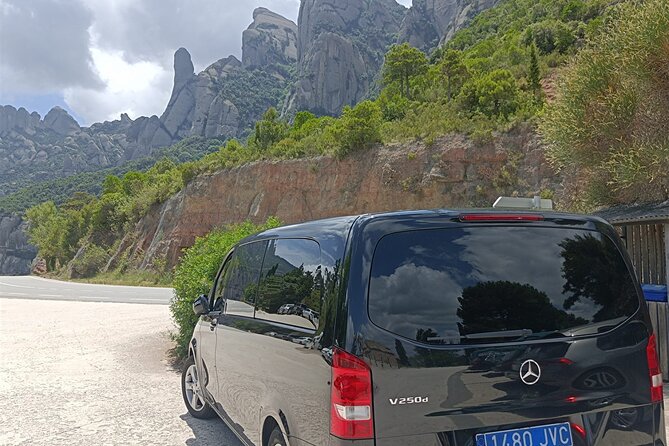 Private Transfer from Barcelona to Montserrat Round Trip - The ride: high-end Mercedes, bilingual chauffeur, and real comfort
