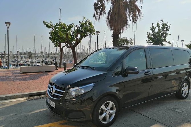 Private Transfer from Barcelona to the Port (or vice versa) - A 20-minute private transfer that keeps your cruise day stress-free