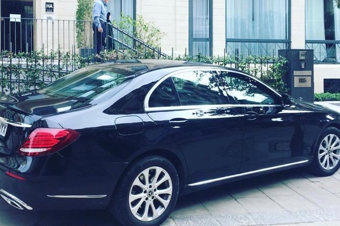 Private Transfer from Barcelona to the Port (or vice versa) - Who this transfer suits best (and who might want to plan differently)