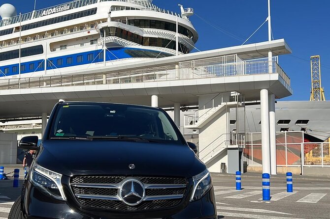 Private Transfer in Cruise Port and BCN Airport - Your ride: Mercedes comfort, pro driver, and real language support