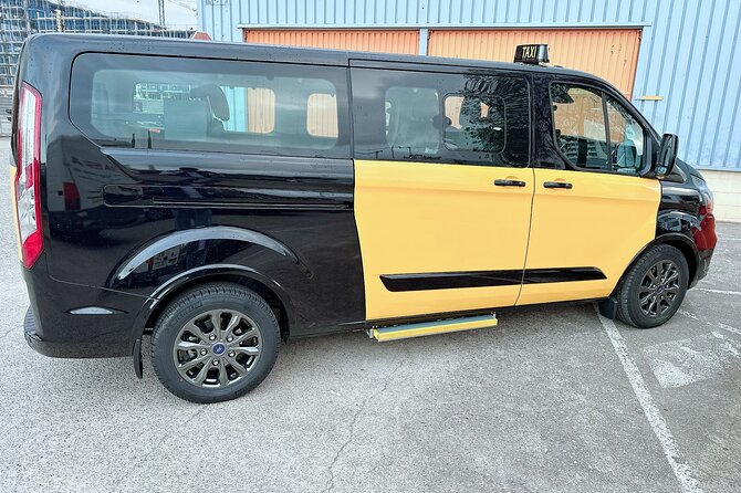 Private Transfers From Barcelona Airport to Cruise Port - The ride itself: air-conditioning, WiFi, and luggage space that actually matters
