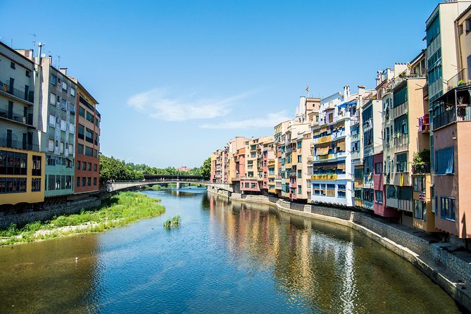 Private trip to the medieval city of Girona from Barcelona - Private Pickup, Car Ride, and Radio Headsets